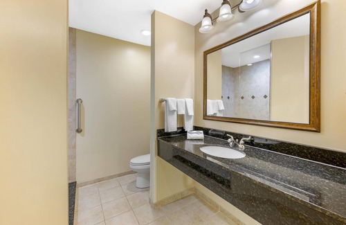 Penn Yan Hotel | Best Western Plus Vineyard Inn & Suites