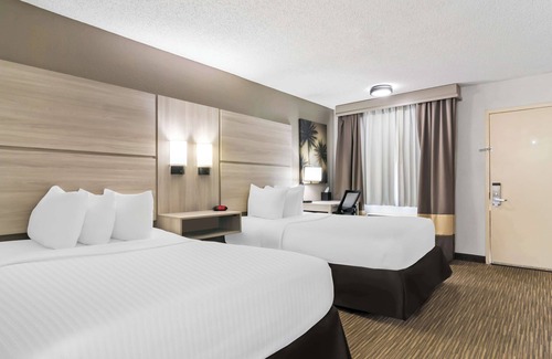 Joplin Hotel | Best Western The Oasis at Joplin