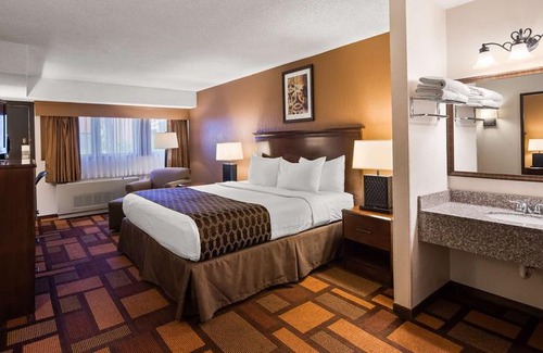 Gillette Hotel | Best Western Tower West Lodge