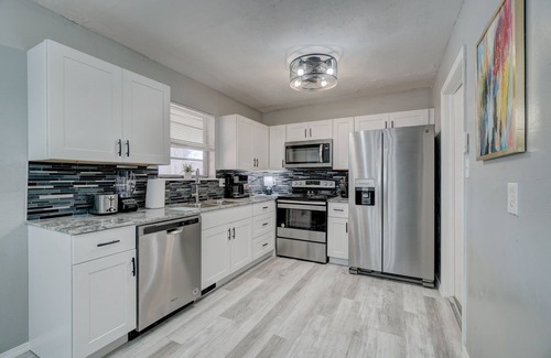 Central Oklahoma City House | Bethany Staycation Close to Lake