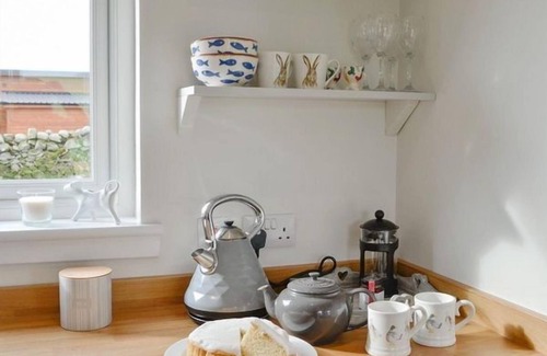 Gatehouse-of-Fleet Cottage | Beths Bothy - a pod that sleeps 2 guests in 1 bedroom