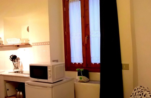 San Niccolo Apartment | BETWEEN ARNO AND PIAZZALE MICHELANGELO, 15 minutes on foot from Ponte Vecchio. Wifi