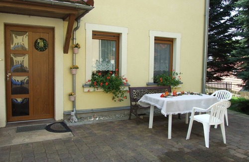 Schonfeld Apartment | Between castles and palaces, apartment on a 3-sided courtyard