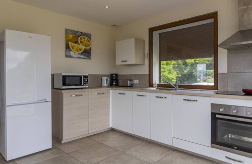 Chindrieux House | BETWEEN LAKE AND MOUNTAIN - A