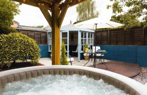 Abergavenny House | Beval Cottage