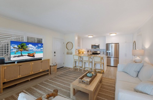 Boca Grande Condo | BG Beach 5B - Ground level - No Stairs - Gulf Front - Sleeps 4