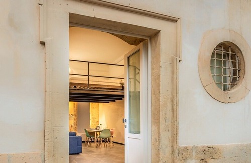 Noto Historic Centre Hotel | Biancospino Suite
