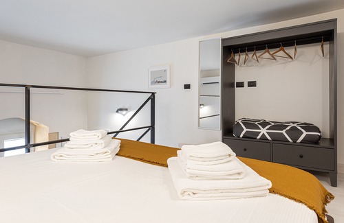 Noto Historic Centre Hotel | Biancospino Suite