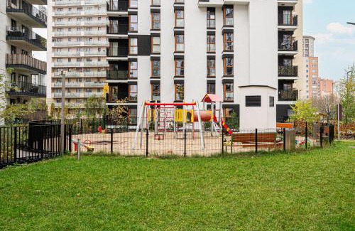 Bielany Apartment | Bielany Luxury Apartment by BookingHost