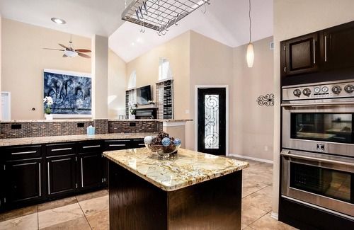 Hunters Glen House | Big 5 Bed/3 Bath LUXE Home Pool Spa West Plano