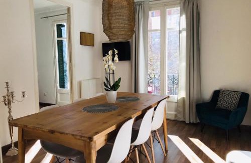 La Nova Esquerra de l'Eixample Apartment | Big and Bright Apartment BCN