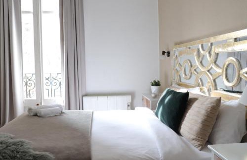 La Nova Esquerra de l'Eixample Apartment | Big and Bright Apartment BCN