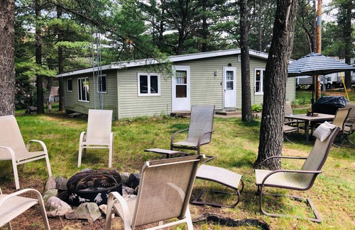 Friendship House | *BIG*Family Vacation Home.Fast WiFi!Great Location! 30 Min from Dells! UPDATED!