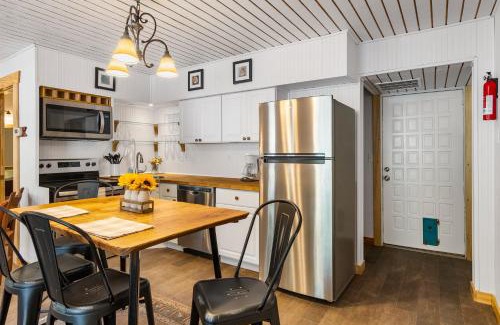 Medina House | Big Fern Cabin