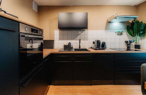 Zentrum-Sued Apartment | Big Living 3-zimmer-appartement mit Küche - Luga Homes - Karli