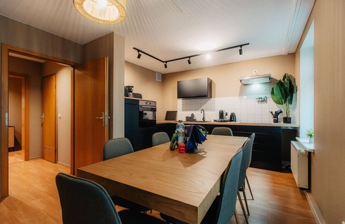 Zentrum-Sued Apartment | Big Living 3-zimmer-appartement mit Küche - Luga Homes - Karli