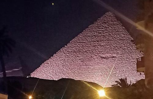 Al Haram Villa | Big pyramid view