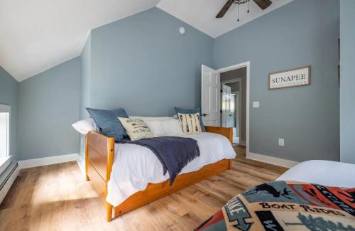 Elkins House | Big Red Cottage near Sunapee and New London