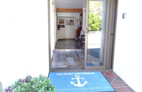 Gordons Bay Central House | Big Skies Guesthouse