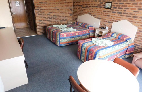 Oberon Hotel | Big Trout Motel