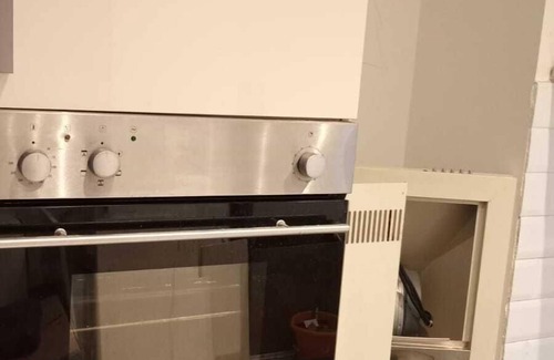 Merthyr Vale Cottage | Bike Park Cottage Sleeps 5 with Pet