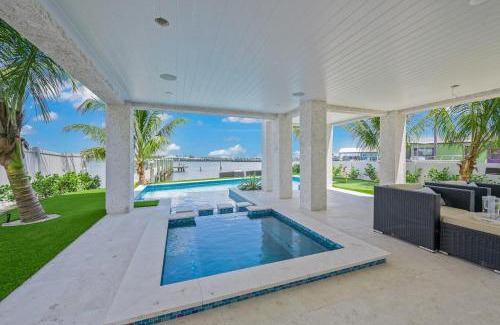 Bradenton Beach House | Bikinis and Bellinis