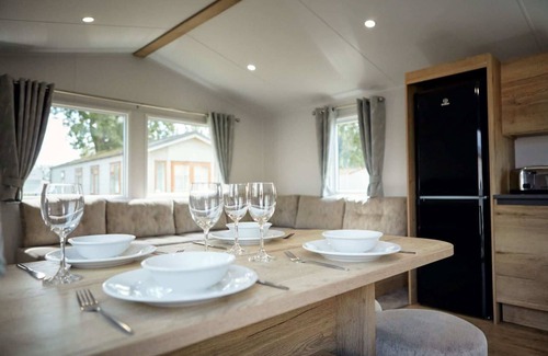 Great Houghton House | Billing Aquadrome Silver 2 Bed Caravan CP42