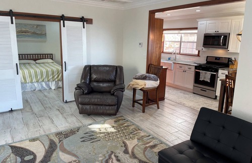 Biloxi Cottage | Biloxi Beach House - beach views, outdoor kitchen & POOL in the heart of Biloxi!