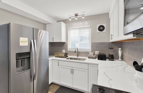 Birmingham House | Birmingham Retreat - Relax & Enjoy