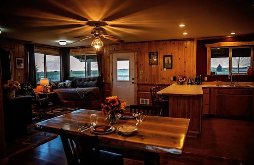 St. Ignatius Cabin | Bison Range 15 minutes away! Cozy Cabin w/Beautiful Creek & Mtn Views!