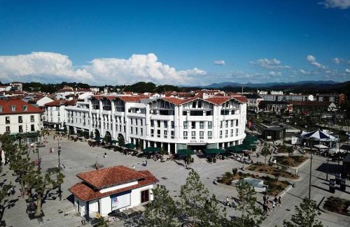 Saint-Jean-de-Luz Hotel | Bizipoz Hôtel