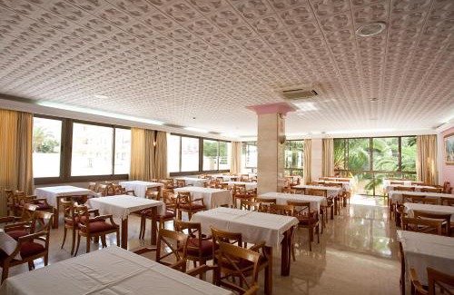 S'illot Hostel | BJ Bei Juan Hostal
