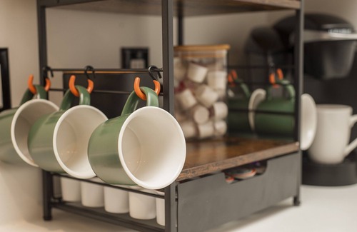 Town of Conesville House | Black Creek Lodge – Waterfront Cabin w/Hot Tub & Game Room