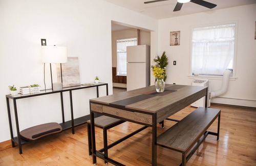 Town of Conesville House | Black Creek Lodge – Waterfront Cabin w/Hot Tub & Game Room