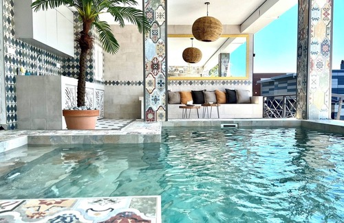 Cukarica Villa | Black house Sava river