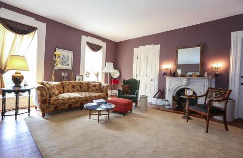 Hammondsport Bed & Breakfast | Black Sheep Inn and Spa