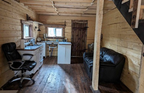 McCarthy Cabin | Blackburn Cabins