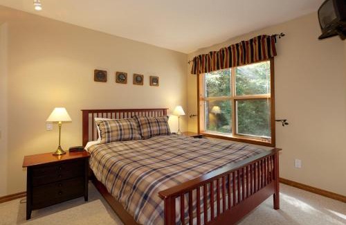 Blackcomb Apartment | Blackcomb Greens by Whistler Premier