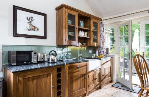 Brierley Hill House | Blacksmiths Cottage