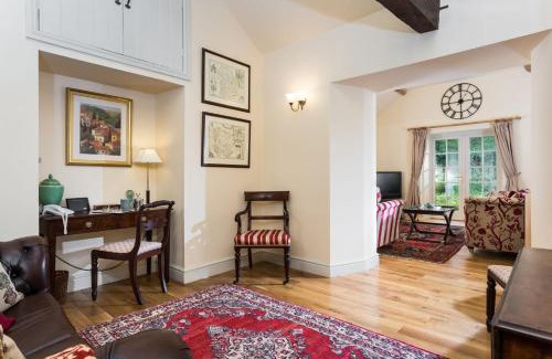 Brierley Hill House | Blacksmiths Cottage