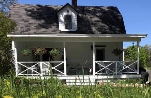 Otter Creek House | Blackwoods Cottage,Eclectic Maine Cottage