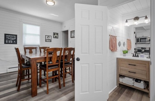 St. Charles Historic District House | Blair's 1879 Historic House 4 Bed 2 Full Bath WOW