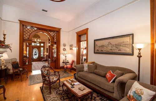 Downtown Tucson Hotel | Blenman House Inn