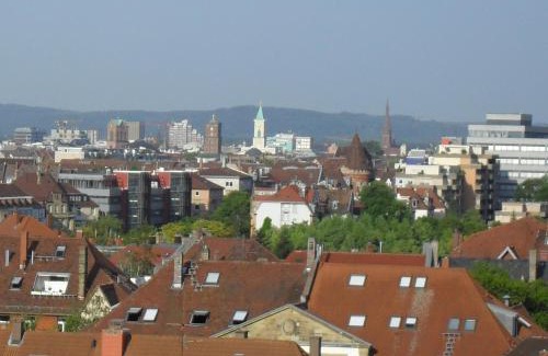 Weststadt Sudlicher Teil Apartment | Blick über Karlsruhe - Ferienwohnung Panorama