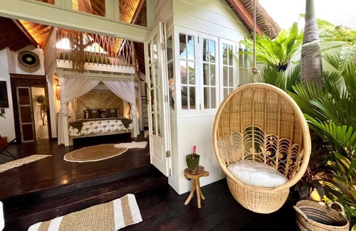 Selong Belanak House | " BLISS" A COUPLES ESCAPE TO LUXURY .nWhere luxury meets tranquility .n