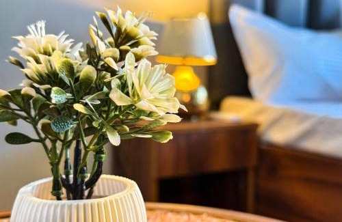Sector 39 Apartment | Bliss Nook - Cozy & Serene Stay Near Medanta Hospital