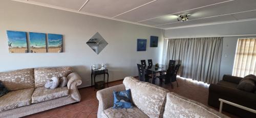 Aston Bay House | Bliss on the Bay