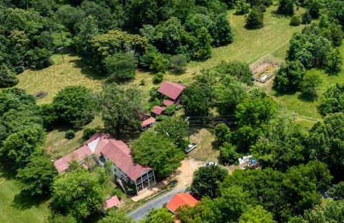 Dyke Bed & Breakfast | Bliss Point Farm and B&B, LLC