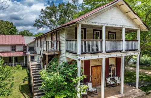 Dyke Bed & Breakfast | Bliss Point Farm and B&B, LLC