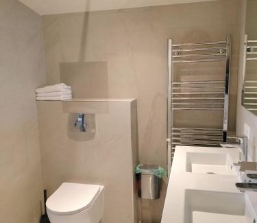 Arnoud Apartment | Blom studio's